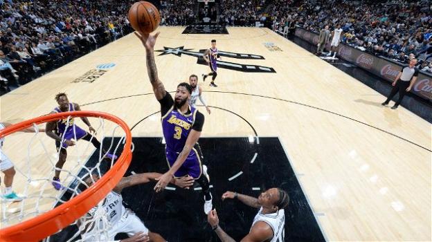 NBA, 3 novembre 2019: Los Angeles Lakers vincitori in casa San Antonio Spurs, Miami distrugge Houston
