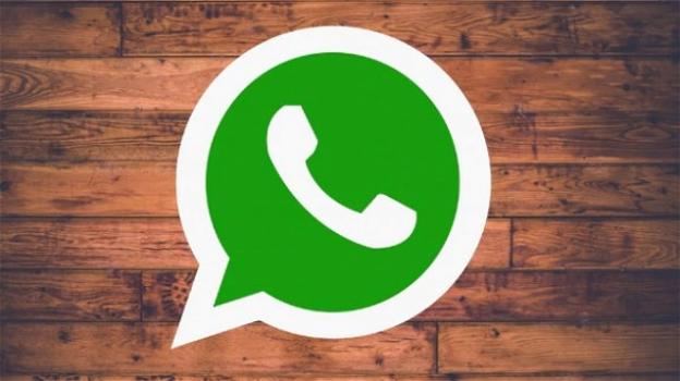 WhatsApp beta: corretto bug dei messaggi audio e cambiata icona della fotocamera