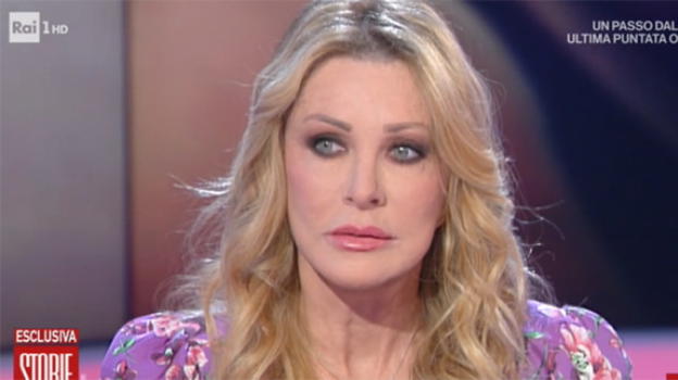 Storie Italiane, Paola Ferrari rivela: "Ho scoperto di avere un fratello troppo tardi"
