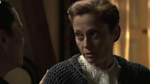 Una Vita, anticipazioni spagnole: El Adonis evade, Carmen rischia la morte