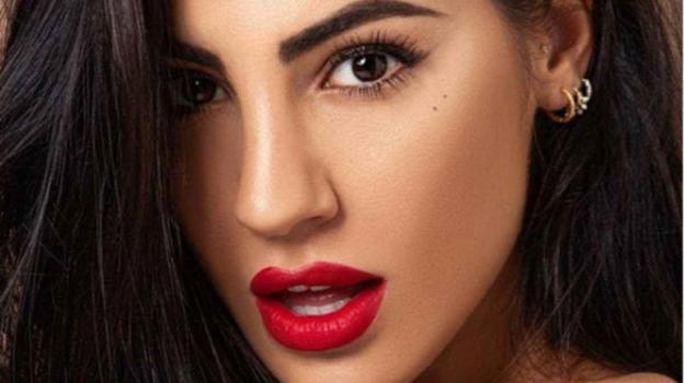 Giulia De Lellis confessa "Non leggo mai i commenti sotto i post"