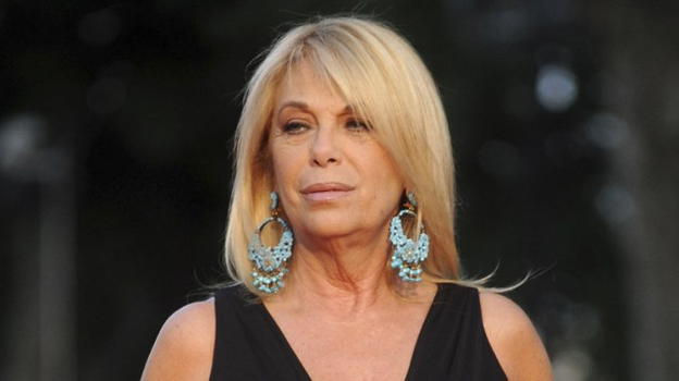 Rita Dalla Chiesa si frattura una costola per una caduta causata dal suo cane