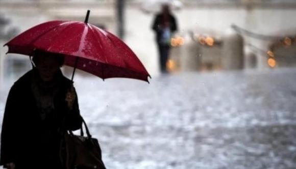 Meteo, Italia di nuovo sott’acqua: venti fino a 100 km/h e rischio alluvioni nel weekend