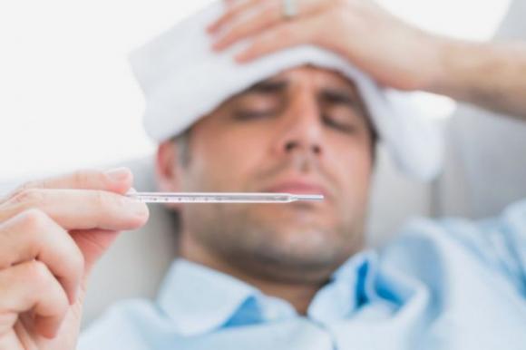 Allarme influenza, virus in anticipo. Già 642mila colpiti: “Sette milioni di italiani finiranno a letto”