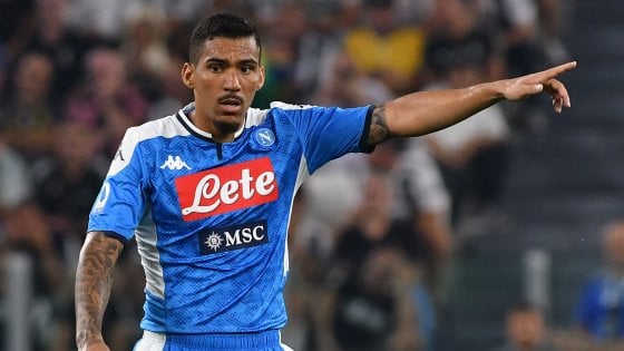 Napoli, ladri a casa di Allan dopo la rivolta