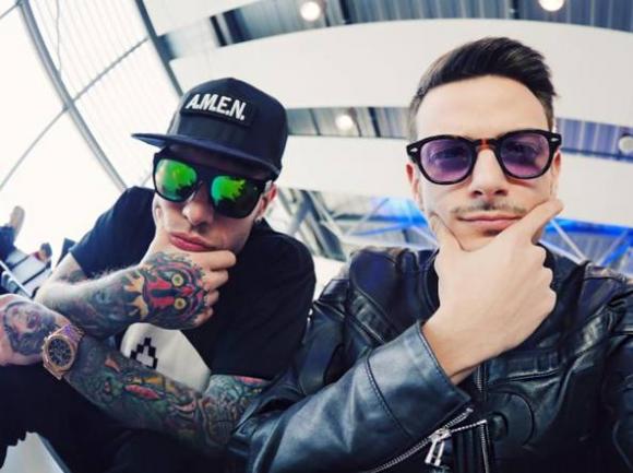 Fedez in tribunale per una lite con il vicino di casa: a difenderlo c’è “l’ex amico” Rovazzi