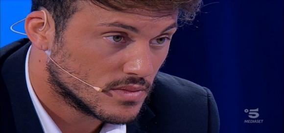 Uomini e Donne, Giulio Raselli starebbe pensando di lasciare il trono