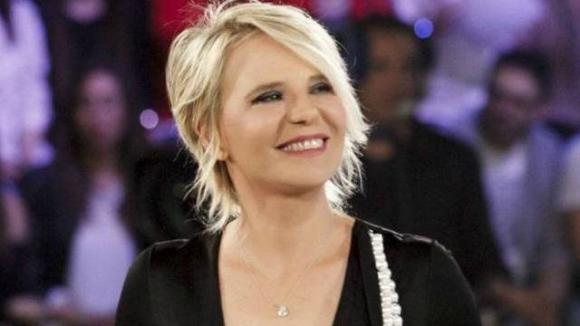 Maria De Filippi, il suo truccatore di fiducia svela retroscena sulle sue nozze e sulla foto