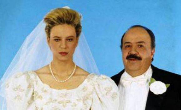 Maria De Filippi, il suo truccatore di fiducia svela retroscena sulle sue nozze e sulla foto