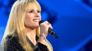 All Together Now, un concorrente intona