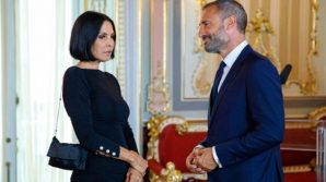 Un Posto al Sole, puntate dal 9 al 13 dicembre: Angela spinge Clara a denunciare Alberto