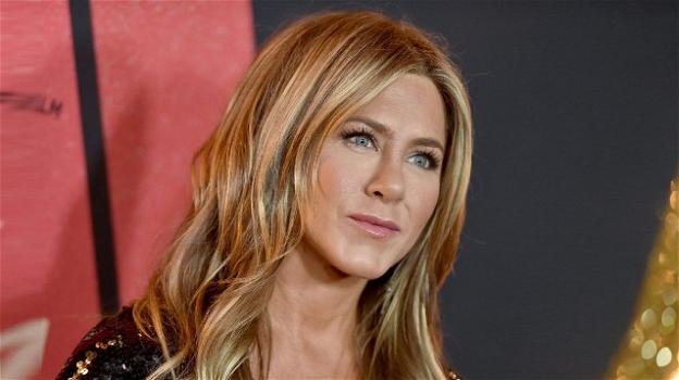Jennifer Aniston parla della crudeltà dei suoi genitori: “Mi credevano mediocre in tutto”