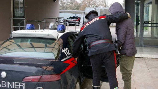 Bologna: Arrestato L'uomo Che Ha Tentato Di Impiccare La Moglie Per ...