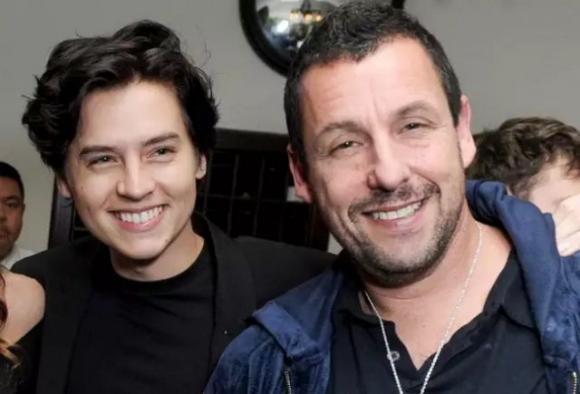 Adam Sandler e il piccolo Julian si incontrano dopo 20 anni dal film Big Daddy: ecco come sono oggi
