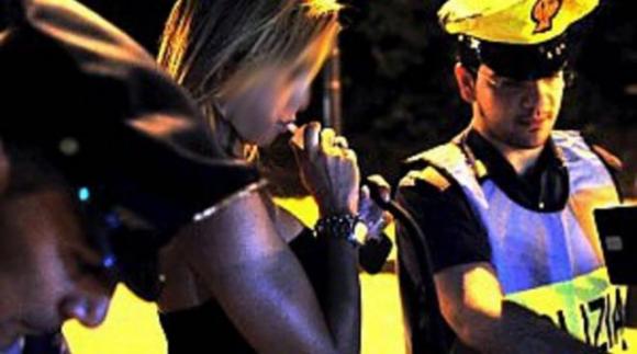 Guida al limite del coma etilico, denunciato