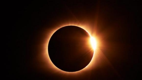 Eclissi di Sole a Santo Stefano: ecco come poter guardare il raro Anello di Fuoco