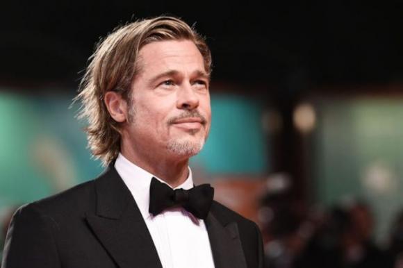 Brad Pitt compie 56 anni ed è sempre più bello
