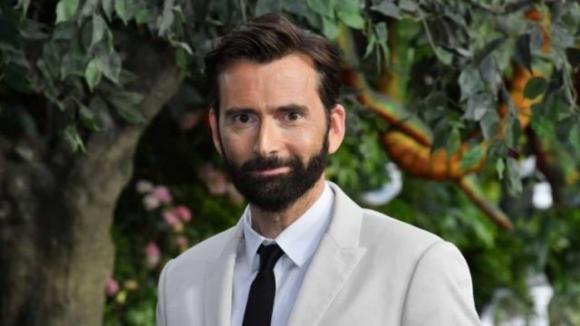 “Il giro del mondo in 80 giorni”, arriva la serie tv con protagonista David Tennant