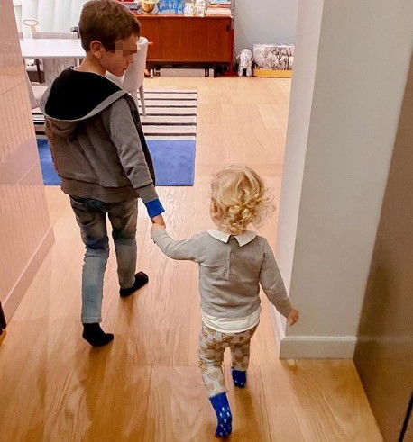 Chiara Ferragni mostra per la prima volta le foto del fratellino