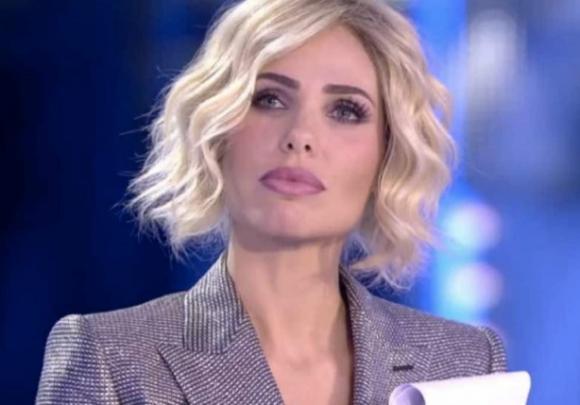 Ilary Blasi torna a parlare del Tributo a Nadia Toffa: “Ecco perchè non ero presente”