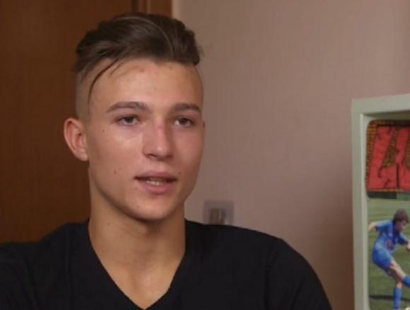 Il Collegio, il video a luci rosse di un ex allievo finisce online: “Ho sporto denuncia, lei è minorenne!”