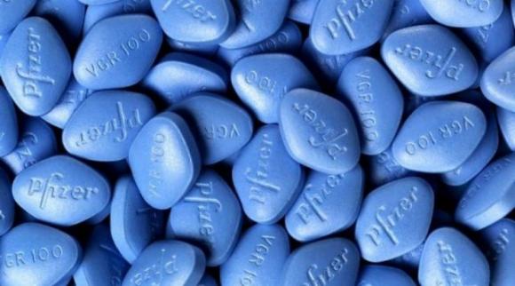 Prende il Viagra per tori e finisce in ospedale dopo un’erezione di 3 giorni