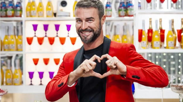 Flavio Montrucchio, la doppia sfida tra fornelli e primi appuntamenti