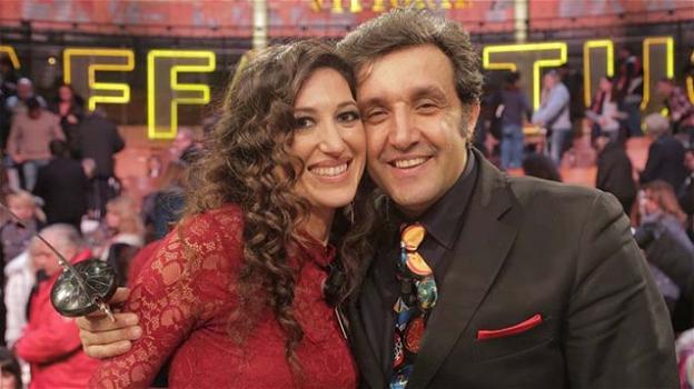 Flavio Insinna e la fidanzata Adriana Riccio: l’amore nato ad “Affari tuoi”