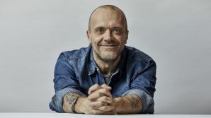 Max Pezzali rinvia il suo singolo a marzo e conferma la copertina di Zerocalcare
