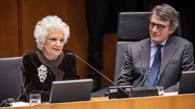 Bruxelles: Sassoli e tutti gli eurodeputati emozionati da Liliana Segre