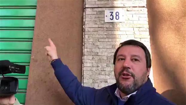 Modena: Salvini individua un negozio di “Nigeriani che spacciano” ma è gestito da italiani