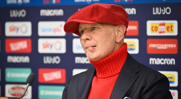Sinisa Mihajlovic è stato ricoverato nuovamente in ospedale