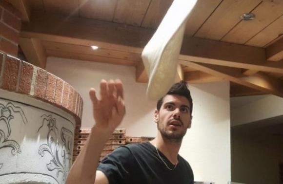 “Lasciate i bambini maleducati a casa”: la provocazione del pizzaiolo di Sondrio