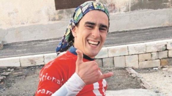 Migranti: minore arriva dalla Tunisia in Sicilia in windsurf