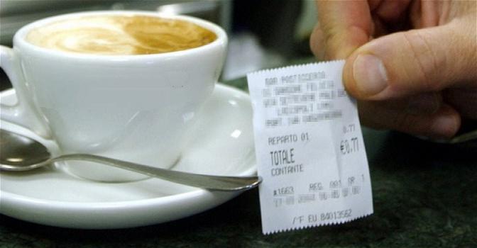 Brescia: scopre che il caffè è aumentato di 10 centesimi e tenta di accoltellare il barista