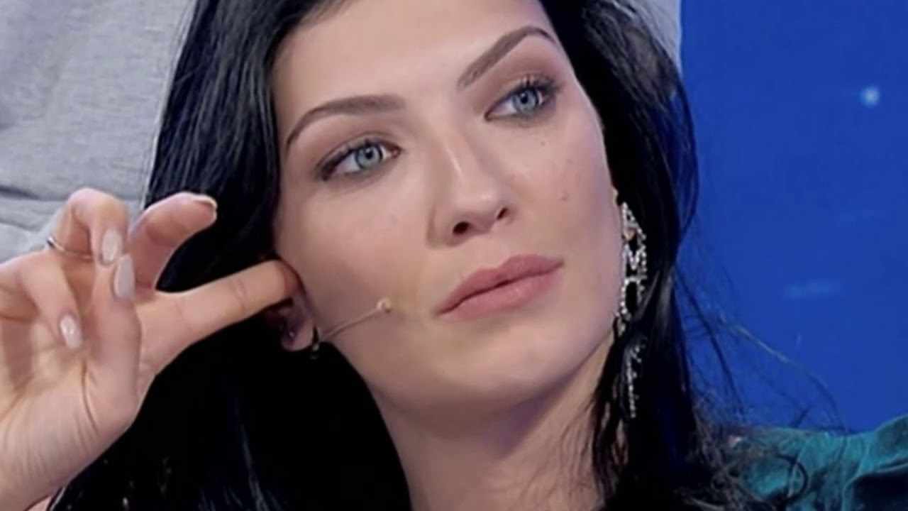 Uomini e Donne, un ex corteggiatore vuole tornare per conquistare Giovanna Abate