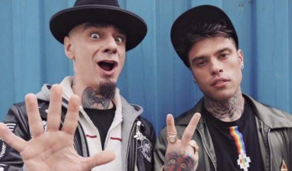 J-Ax parla della fine dell’amicizia con Fedez: “Dopo sono successe tante cose”