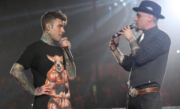 J-Ax parla della fine dell’amicizia con Fedez: “Dopo sono successe tante cose”