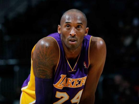 Morte Kobe Bryant, commenti choc su twitter: “Era uno stupratore”, ecco a cosa si riferiscono
