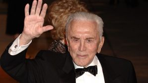 Kirk Douglas, il leggendario attore e produttore si è spento a 103 anni