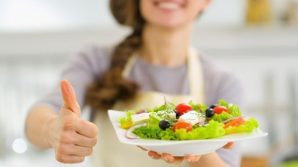 Dieta mediterranea ideale per contrastare l’età e mantenere l’intestino sano