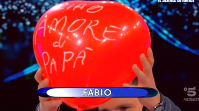 Uomini e Donne over, la sfilata di Fabio commuove: