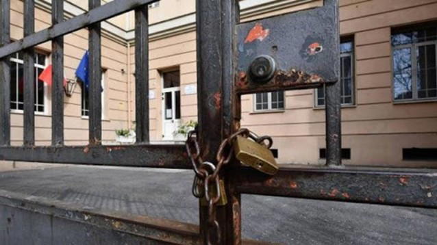 Coronavirus, l’appello di Demicheli: "Le scuole devono restare chiuse"
