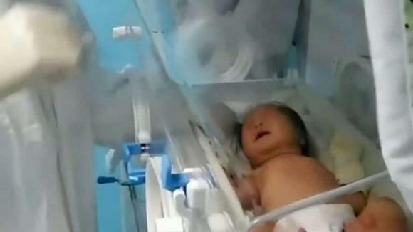 Cina: neonata di 17 giorni guarisce dal Coronavirus, è la più piccola ad essersi ripresa fino ad ora