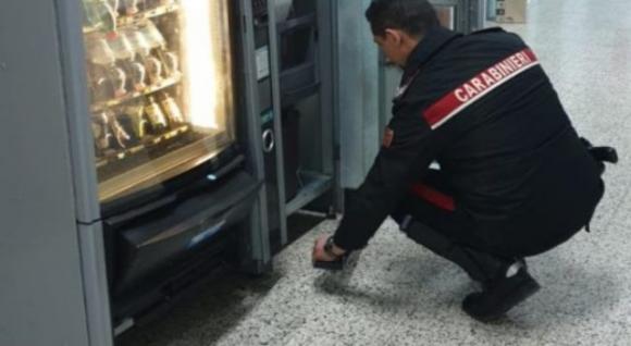 Francavilla: ladro di merendine al liceo classico arrestato dai carabinieri appostati