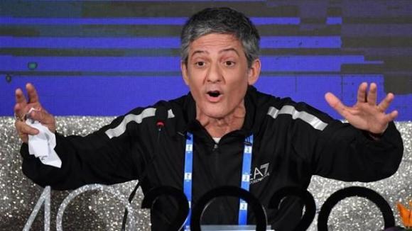 Sanremo 2020, Fiorello minaccia l’addio al Festival dopo le critiche di Tiziano Ferro