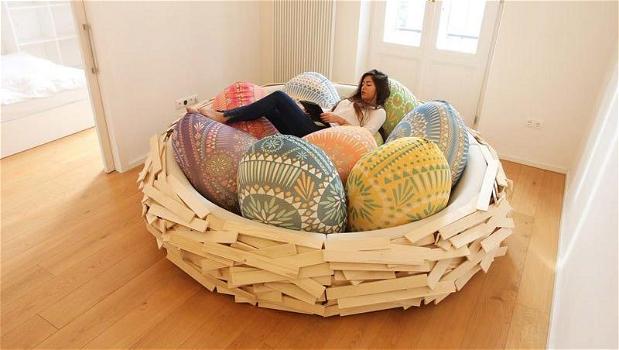 Ecco il letto pieno di uova morbide dove riposare come in un nido