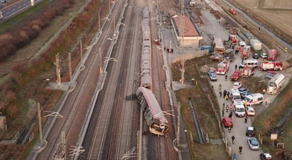 Lodi, grave incidente ferroviario sulla tratta Milano-Salerno: due morti
