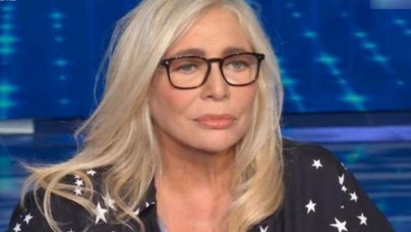 Gravi accuse rivolte a Mara Venier: la conduttrice è pronta a ricorrere alle vie legali