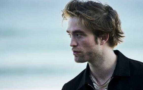 Robert Pattinson: l’uomo più bello del mondo secondo la scienza (ecco la lista)
